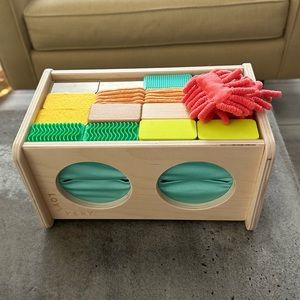 Lovevery Montessori Sensory Box